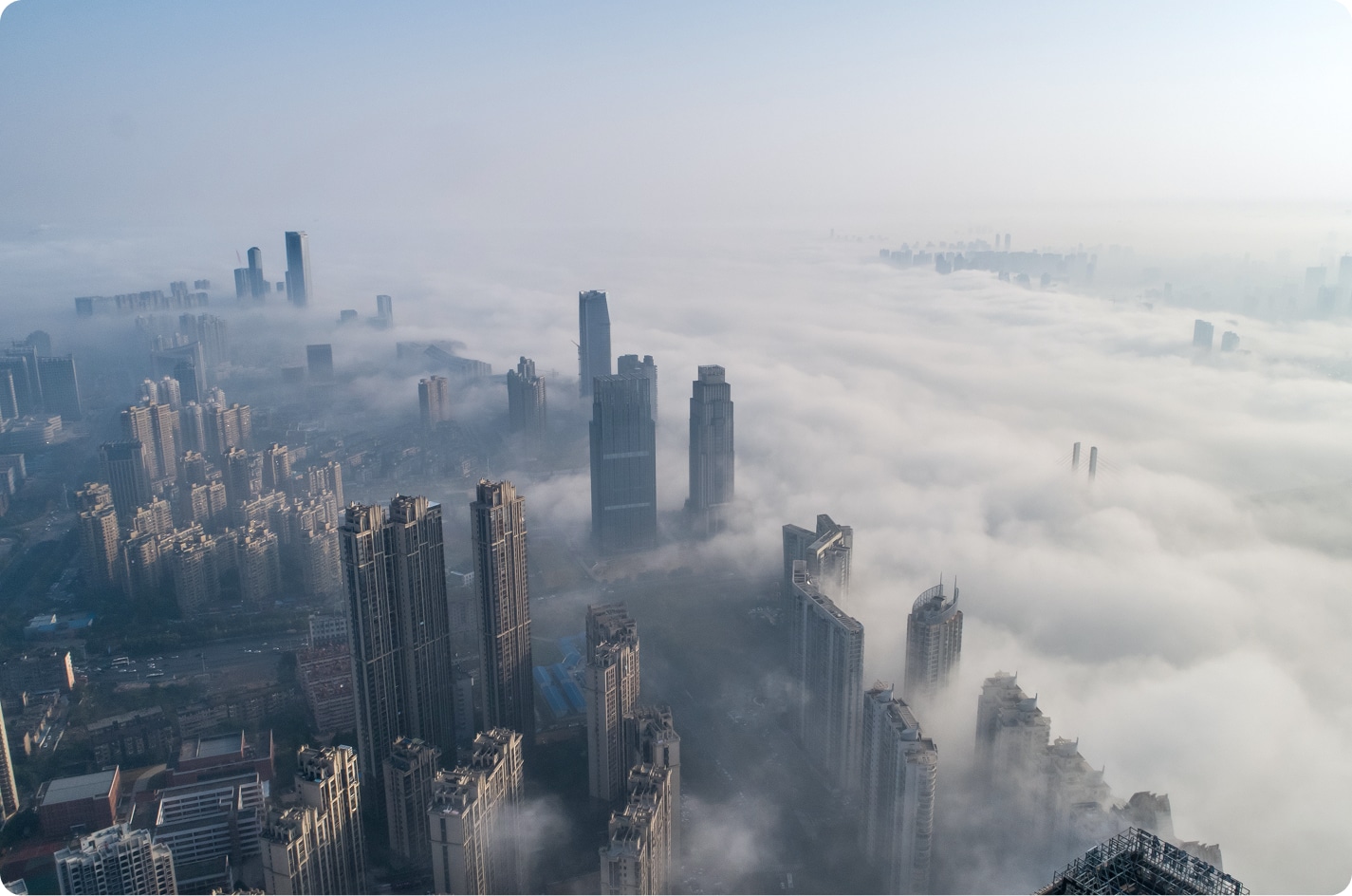 <strong>40%</strong> of carbon emissions<br/>come from buildings